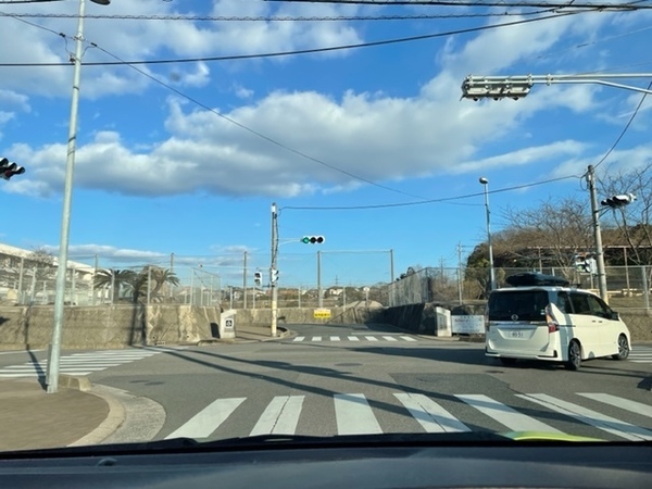 小学校　山陽小野田市立須恵小学校（小学校）まで929m