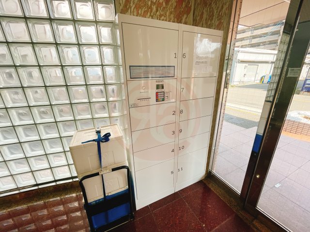 エントランス　建物の内部です