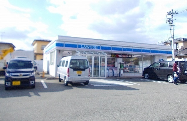 コンビニ　ローソン自衛隊通店（コンビニ）まで300m