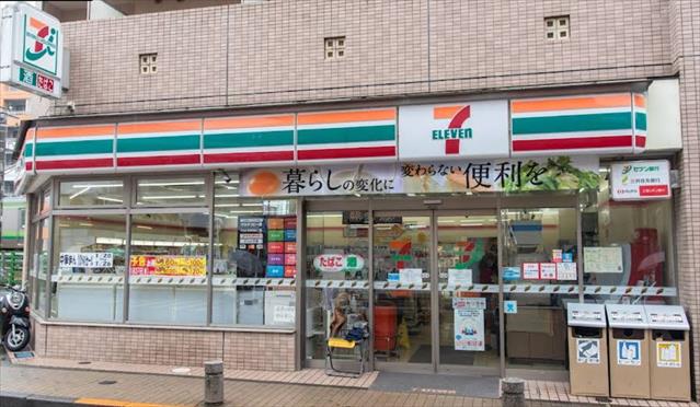 コンビニ　セブンイレブン（コンビニ）まで1435m