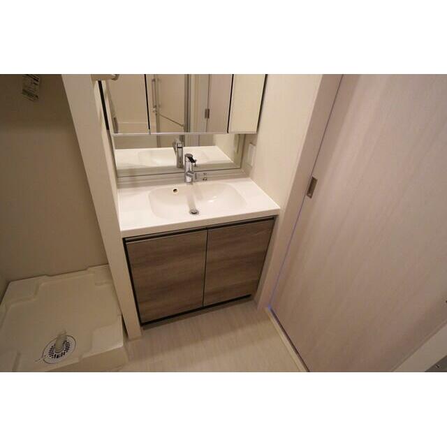 洗面設備　※写真は同タイプ住戸です。