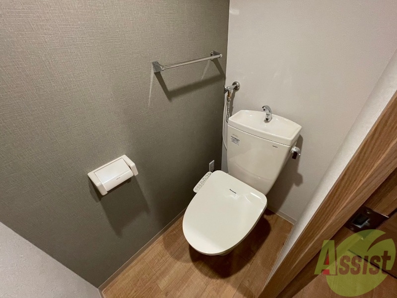 トイレ　こちらはトイレです。清潔感があり、安心して使用できます。