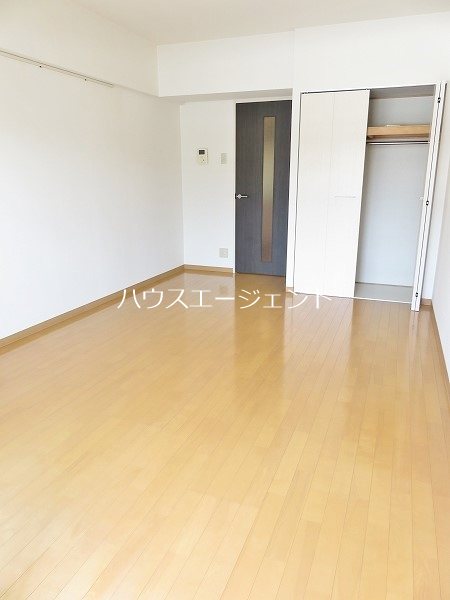 その他部屋・スペース　南向きのお部屋です。※参考画像