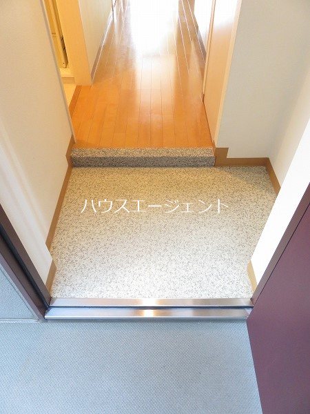 玄関　玄関です。※参考画像