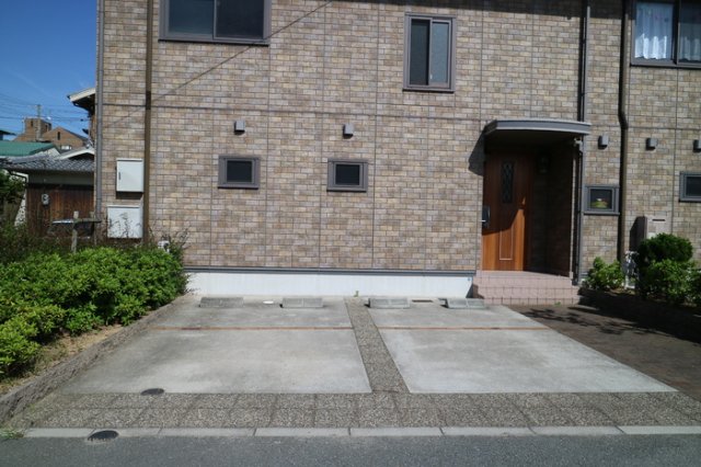 駐車場　駐車場