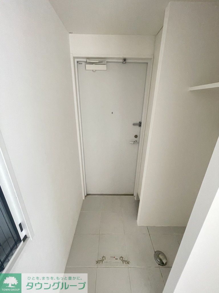 玄関　お部屋探しは株式会社　タウンハウジング　までお気軽にお問合…