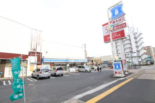 コンビニ　ローソン 舎人一丁目店（コンビニ）まで408m