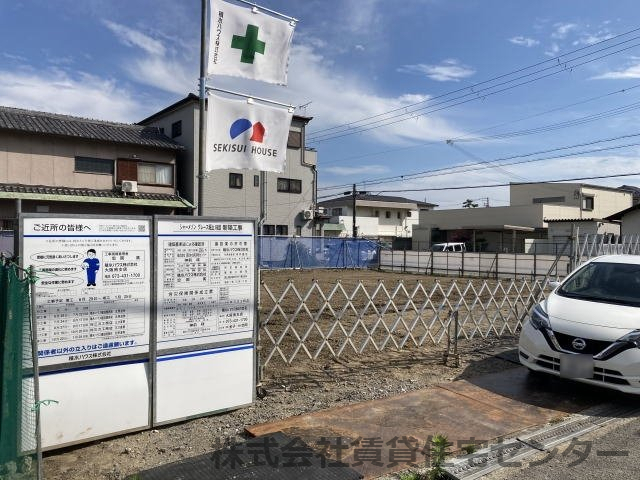 建物外観　建築中