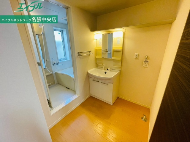 洗面設備　同物件別部屋