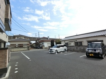 駐車場　敷地内駐車場