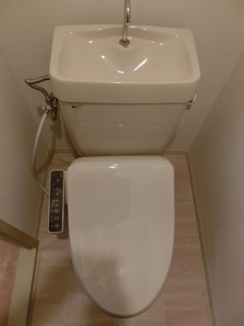 トイレ　ウォシュレット