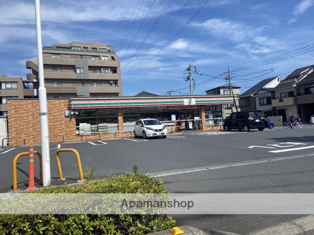 コンビニ　セブン－イレブン草加吉町１丁目店（コンビニ）まで549m