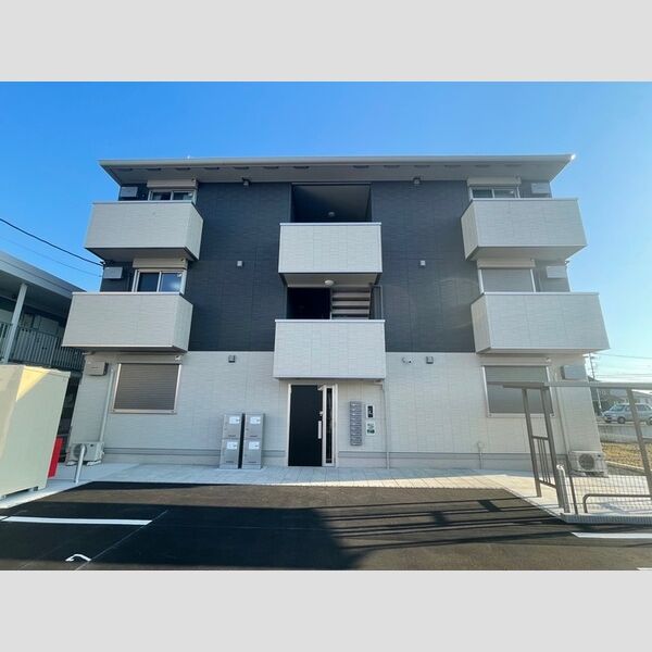 建物外観　アヴァン　外観