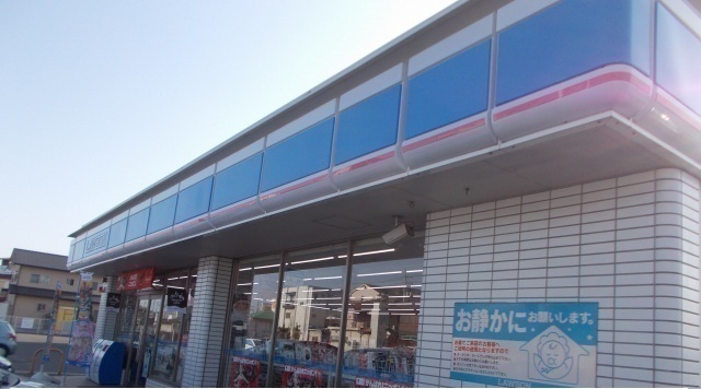 コンビニ　ローソンさん（コンビニ）まで650m