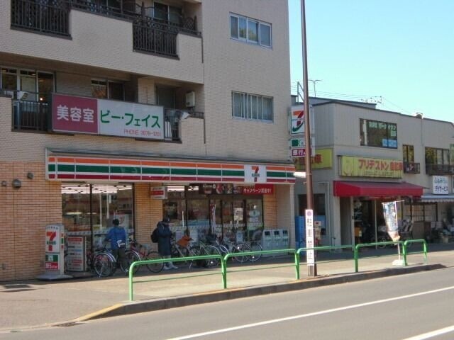 コンビニ　セブンイレブン練馬光が丘西大通り店（コンビニ）まで185m
