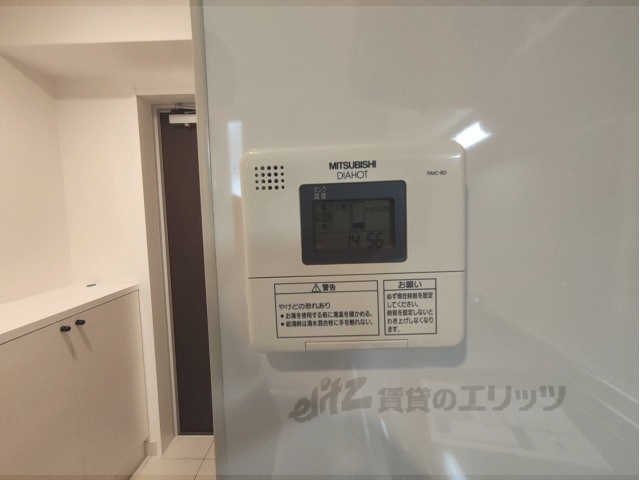 その他設備　給湯器リモコン