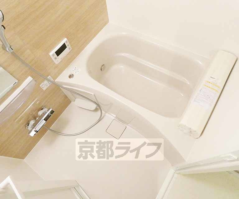 バス・シャワールーム　ゆったりくつろげるお風呂です。