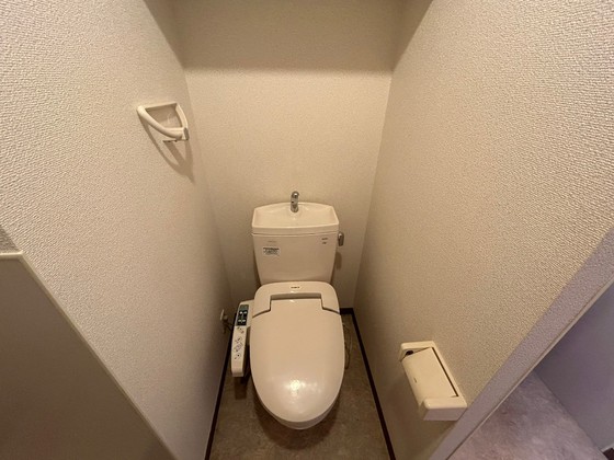 トイレ　※別部屋の写真です