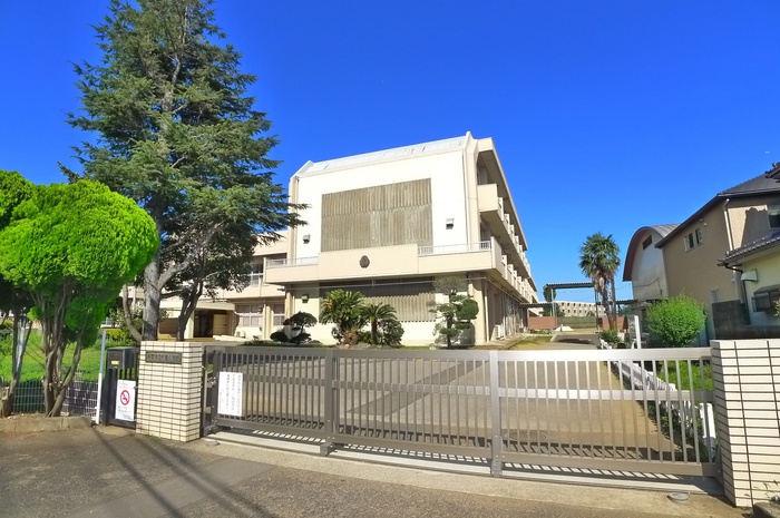 小学校　花園小学校（小学校）まで361m
