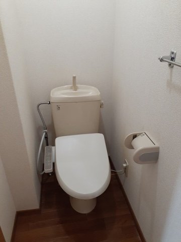 トイレ　シンプルで使いやすいトイレです