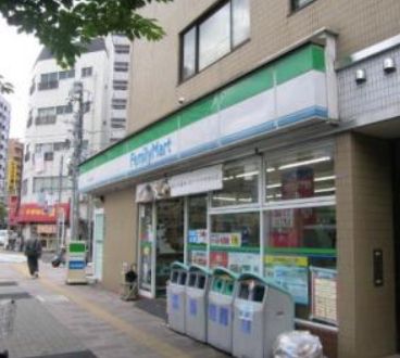 コンビニ　ファミリーマート西尾久一丁目店（コンビニ）まで431m