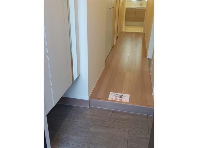 玄関　※参考写真