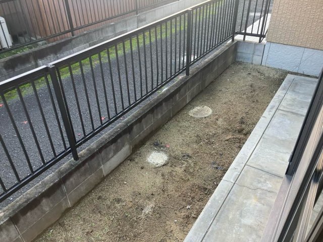 バルコニー　専用庭