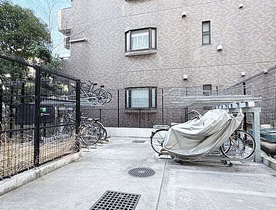 駐車場　駐輪場です