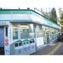 コンビニ　ファミリーマート高円寺陸橋店（コンビニ）まで84m