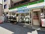コンビニ　ファミリーマート 鈴木石川町店（コンビニ）まで39m