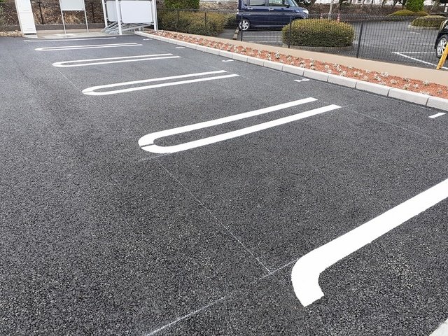 駐車場　駐車場