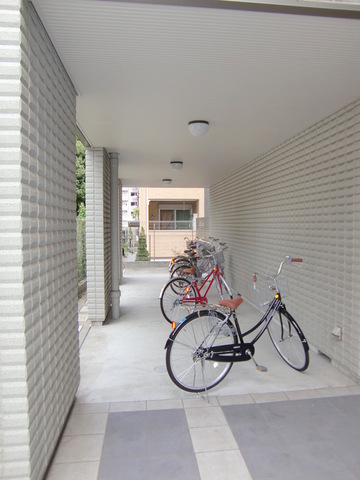 その他　★屋根付駐輪場★