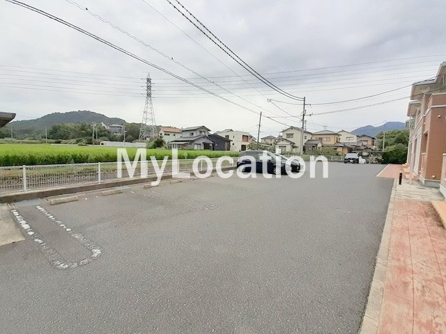 駐車場　☆敷地内に駐車場があります☆