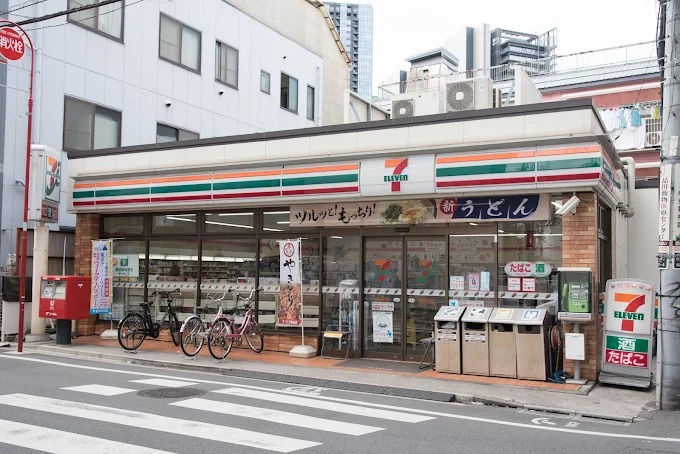 コンビニ　セブンイレブン西品川2丁目店（コンビニ）まで132m