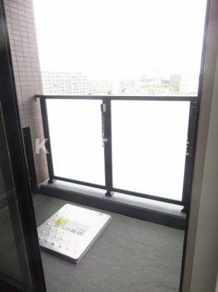 バルコニー　バルコニーからの眺めを楽しみながら食事をしませんか