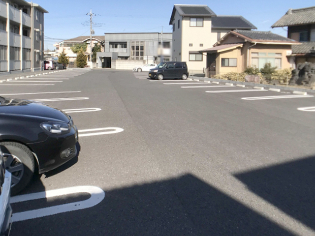 駐車場　駐車場