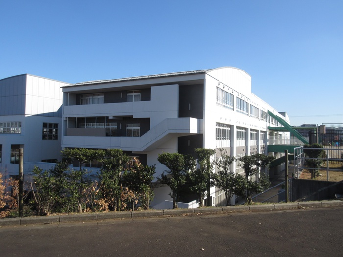 小学校　川崎市立土橋小学校（小学校）まで620m