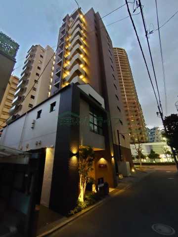 建物外観　パークキューブ西新宿