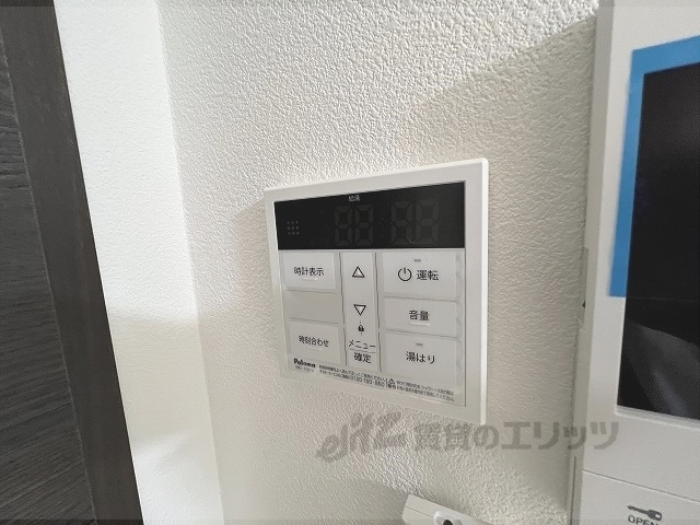 その他設備　給湯器リモコン
