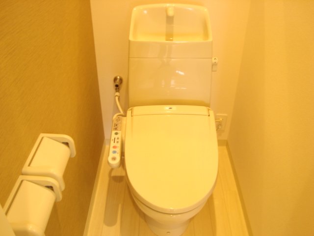 トイレ　シャワー付トイレ