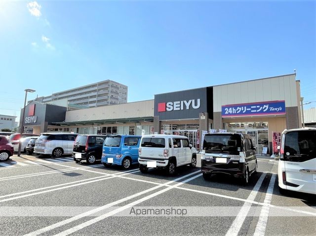 スーパー　西友熱田三番町店（スーパー）まで347m