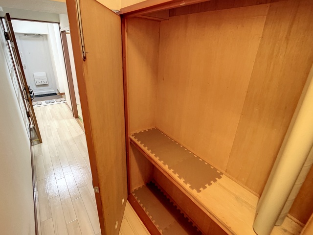 収納　掲載写真は空室の別部屋を掲載しております。実際のお部屋と仕様