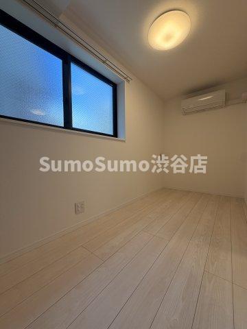 その他部屋・スペース　落ち着いて過ごせるお部屋なので、寝室にいかがでしょうか