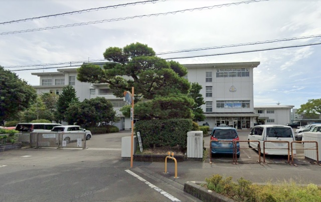 中学校　焼津市立大富中学校（中学校）まで1100m
