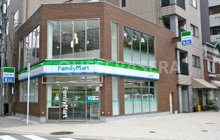 コンビニ　ファミリーマート西天満四丁目店（コンビニ）まで398m