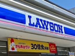 コンビニ　ローソン札幌白石中央店（コンビニ）まで525m
