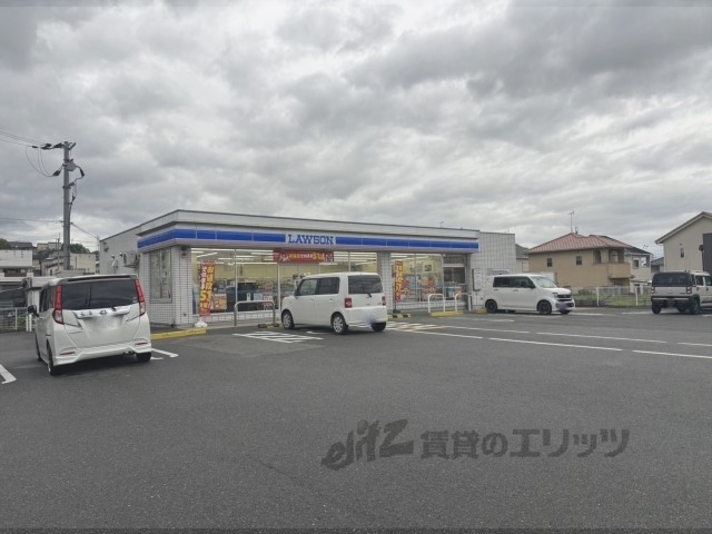 コンビニ　ローソン香芝逢坂店（コンビニ）まで220m