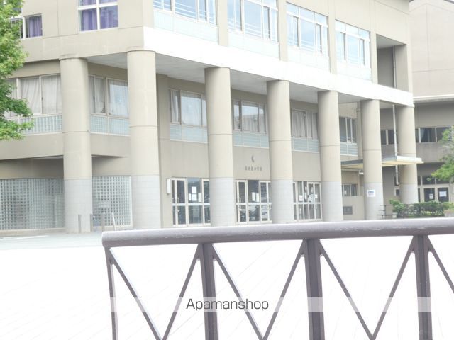 小学校　舞の里小学校（小学校）まで600m