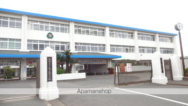 高校・高専　福岡県立玄界高等学校（高校・高専）まで1824m