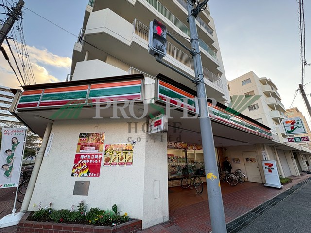 コンビニ　セブンイレブン東大阪足代新町店（コンビニ）まで306m